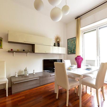 Milano Calvairate Balcony Apt Bagian luar foto
