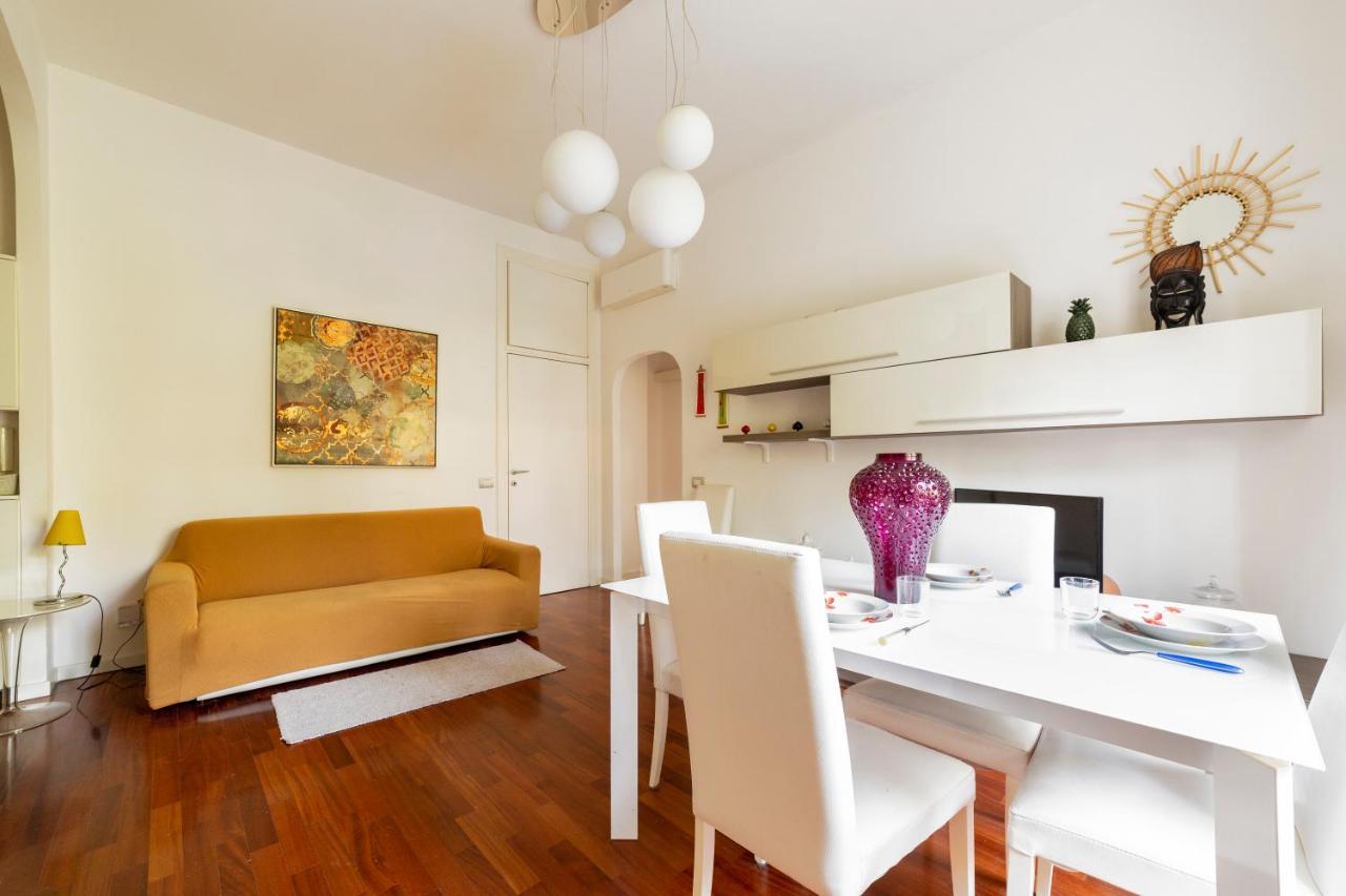 Milano Calvairate Balcony Apt Bagian luar foto