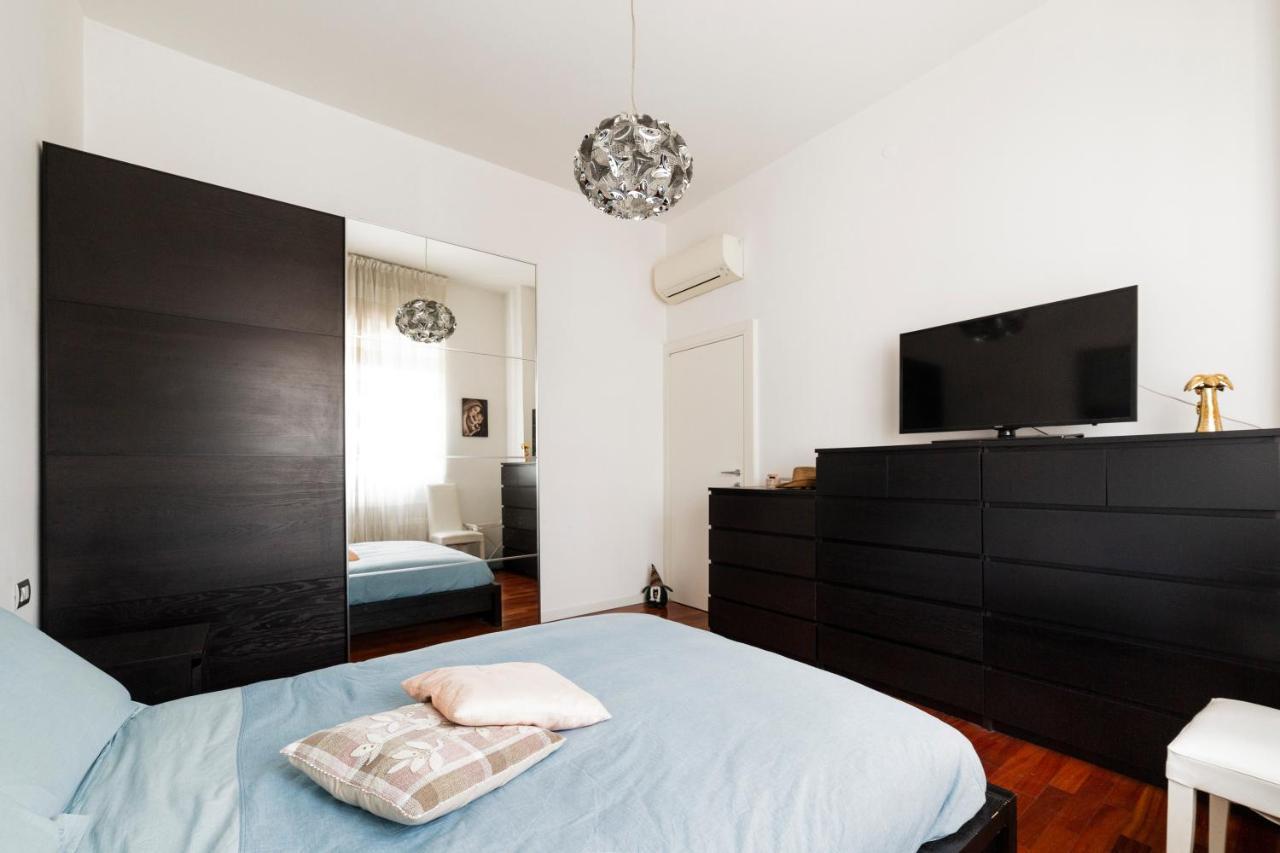 Milano Calvairate Balcony Apt Bagian luar foto